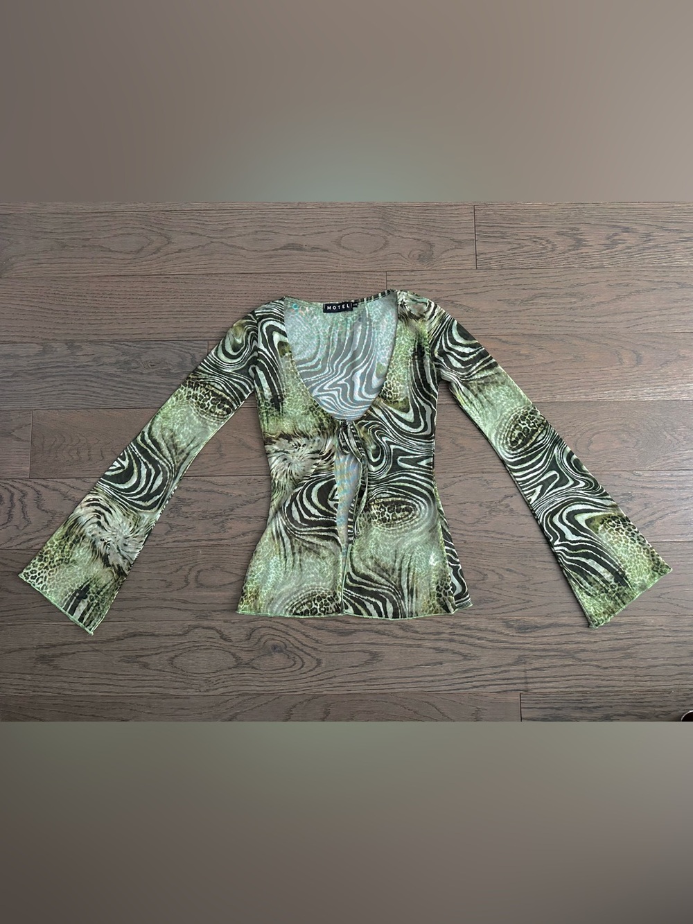 Motel Rocks Green Abstract Tie-Front Long Sleeve Top